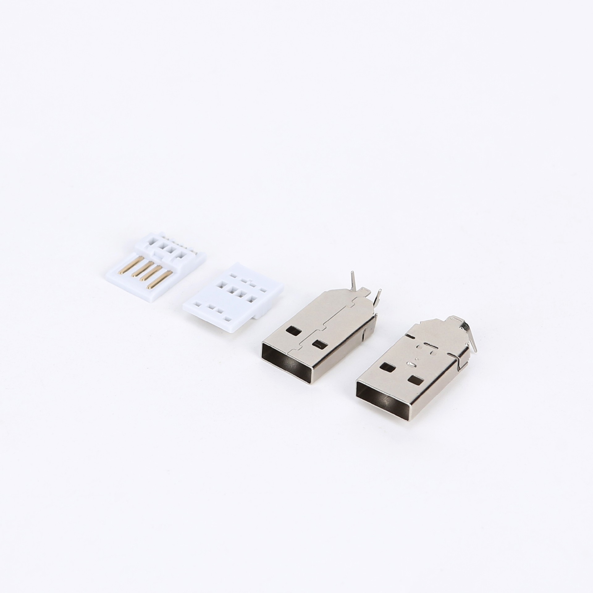 B09A42/S09A47 USB2.0 AM 二件式 无凹点 L17.6